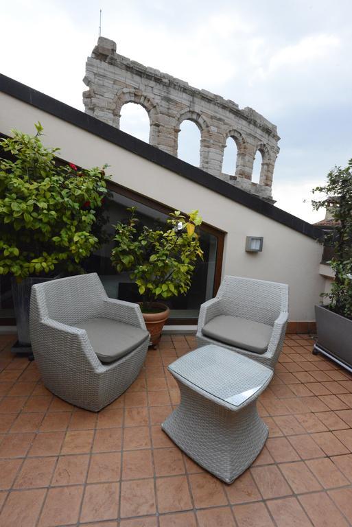 La Terrazza Sull'Arena Apartment Verona Luaran gambar